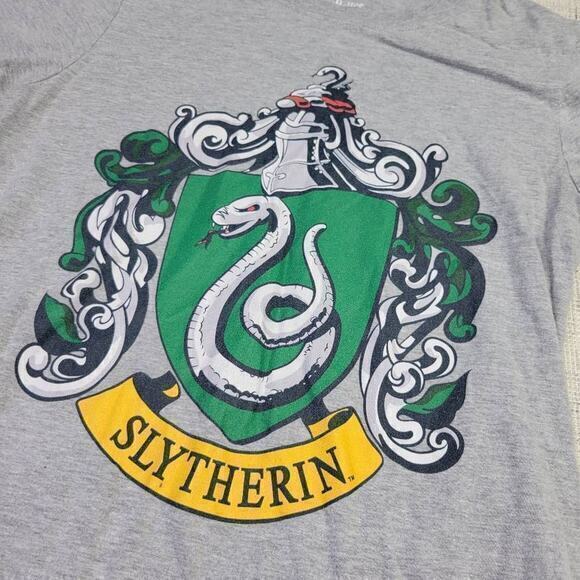 Harry Potter Men's Slytherin Crest Slim Fit Crew Neck Shirt Tee Size Small - Picture 2 of 5